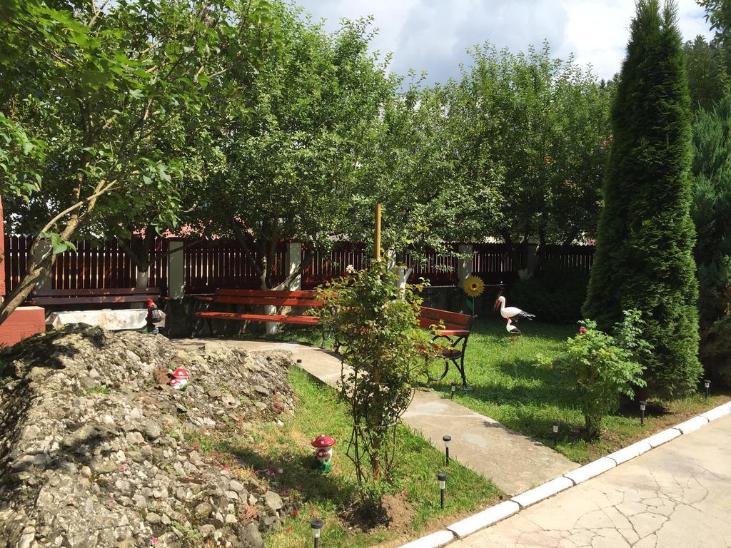 Casa Minerva Hotel Buşteni Екстериор снимка